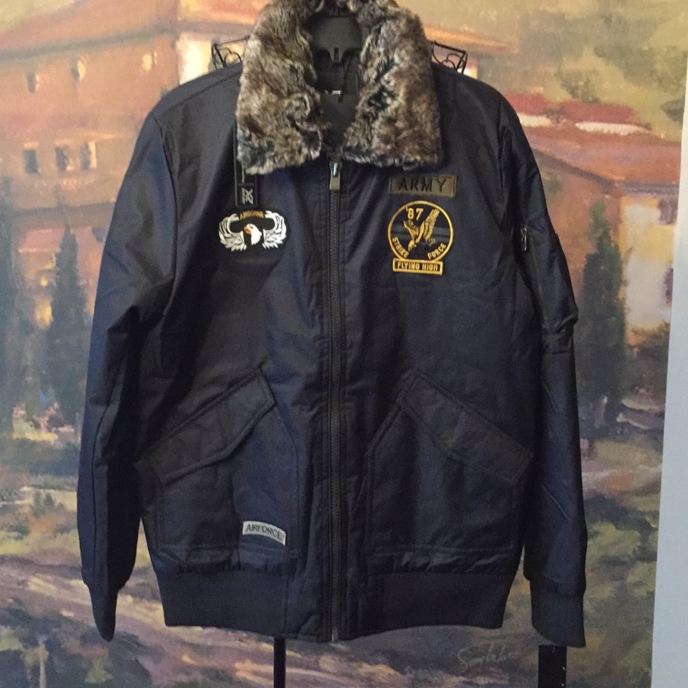 BNWT XRAY Faux Fur Trim Patch Flight Jacket